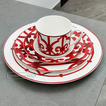 Кофейная чашка в европейском стиле, Костяной фарфор, Керамический набор из четырех предметов, посуда в западном стиле, тарелка для стейка, домашний повседневный подарок
