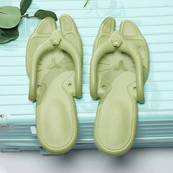 Летние тапочки Мужские легкие съемные портативные пляжные сандалии Женская домашняя и уличная обувь на плоской подошве